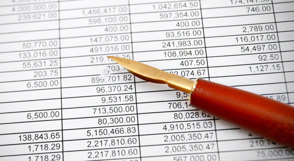 4 Tips for Drafting a Spreadsheet for Business Expenses • Online Logo ...